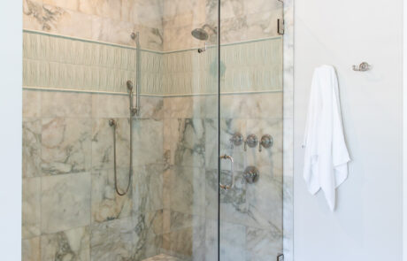 Berkley Hall -Bathroom