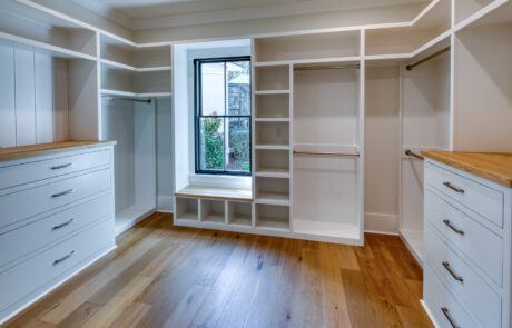 Greencraft_Homes_Berkley_Hall_Walk_In_Closet